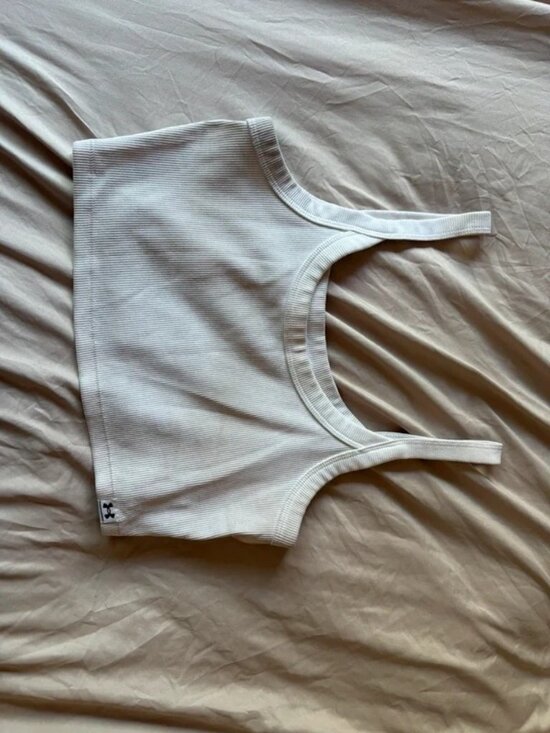 Under Armour Tops - Under Armour crop top